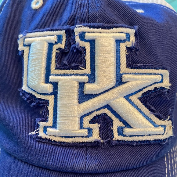 University of Kentucky Hat - Picture 5 of 5